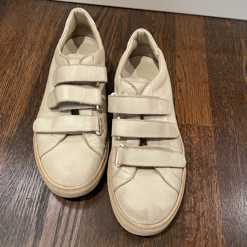 COMMON PROJECTS - Picture 2 of 5